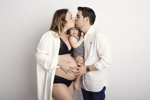 Sin título-4 Fotografía de pareja embarazada e hija